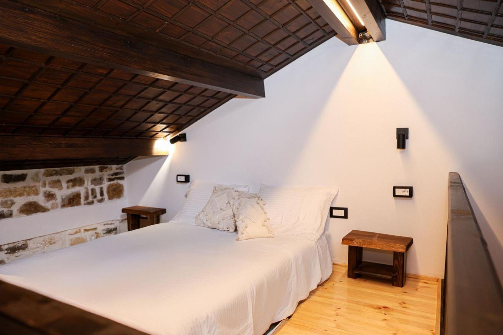 Ador Boutique Hotel Berat Exterior photo