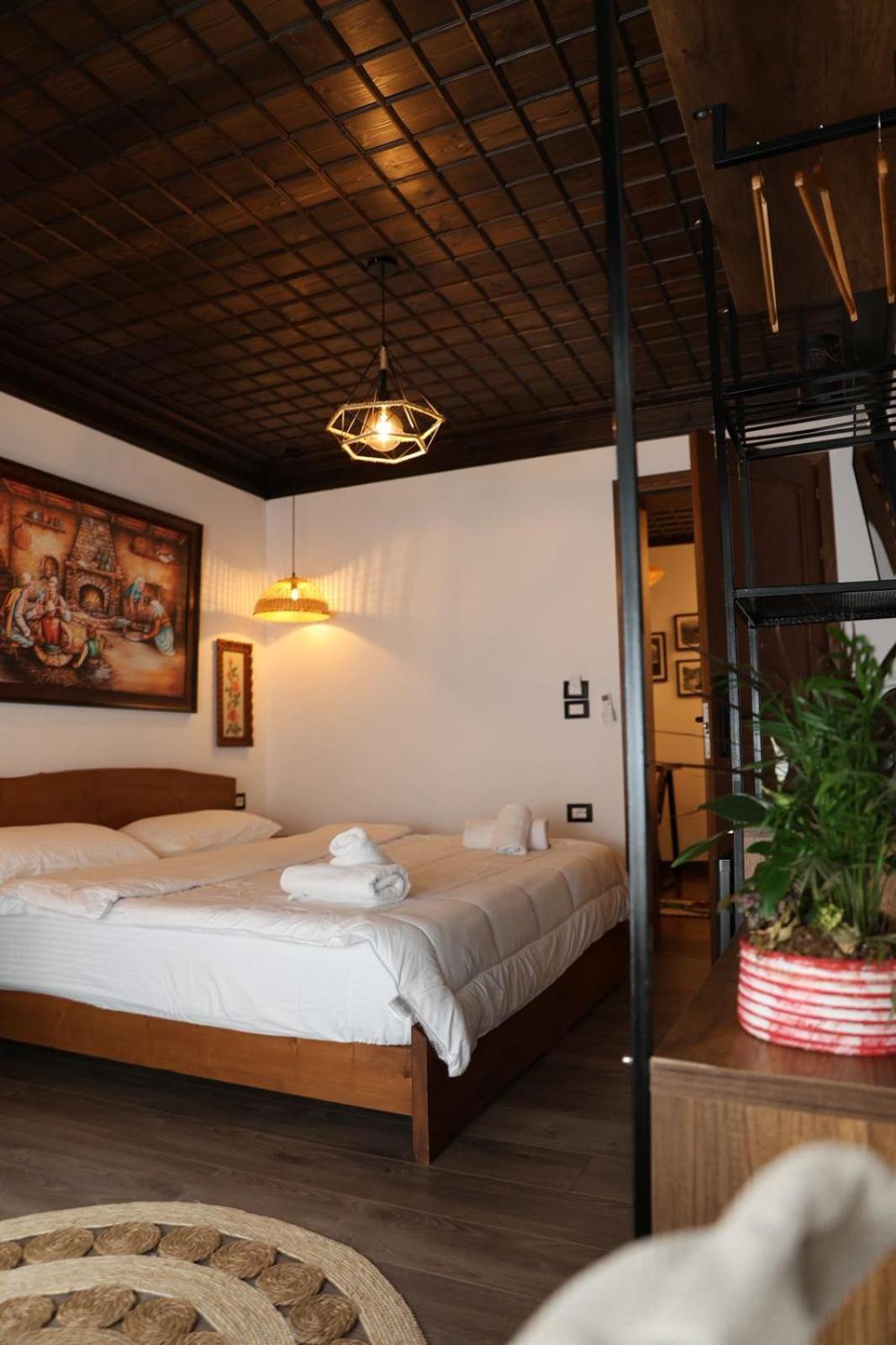 Ador Boutique Hotel Berat Exterior photo